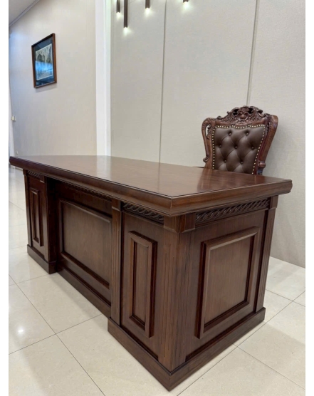 Bàn Làm Việc Gỗ Giám Đốc Cao Cấp – Sang Trọng, Bền Đẹp Theo Thời Gian